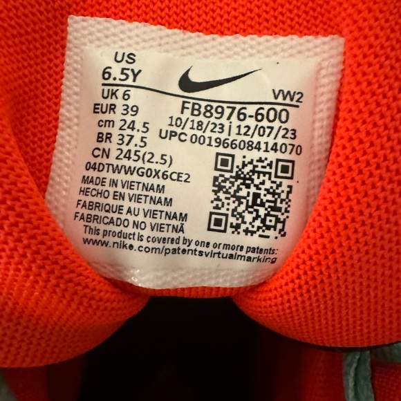 Nike LeBron Witness 7 SE Basketball Sneaker - Kids' - Picture 4 of 6
